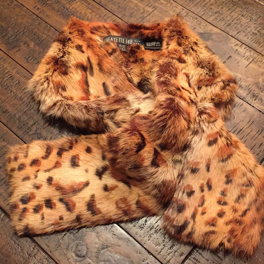 Lafayette 148 New York Lapin Fur Leopard Print Stole - Orange Brown
